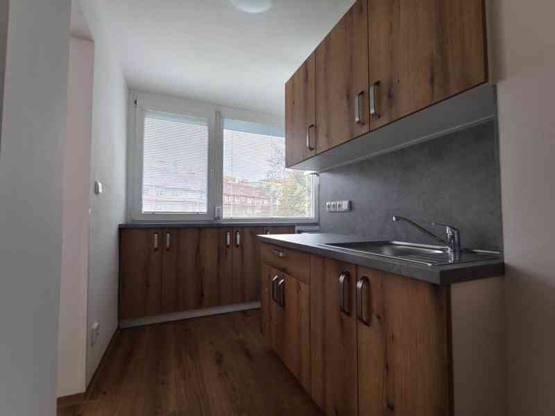 Pronájem 2+kk, 50m2+balk. (LBC - Kristiánov, ul. Na Bídě) - foto 3