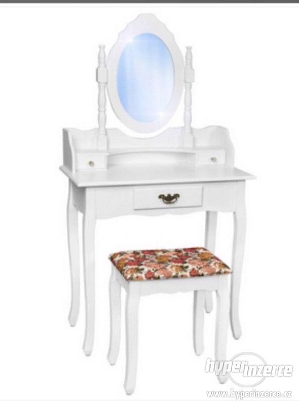 Luxusní toaletní stolek Mira 2 s taburetem. - foto 1