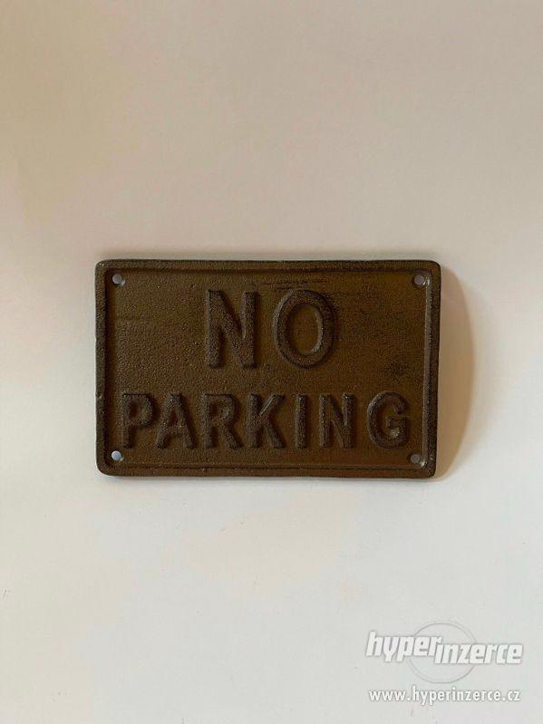 No parking litinová cedule - označení - foto 1