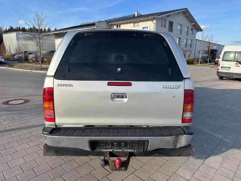 Toyota Hilux 3,0 D4D Life AUT. nafta 126kw - foto 11