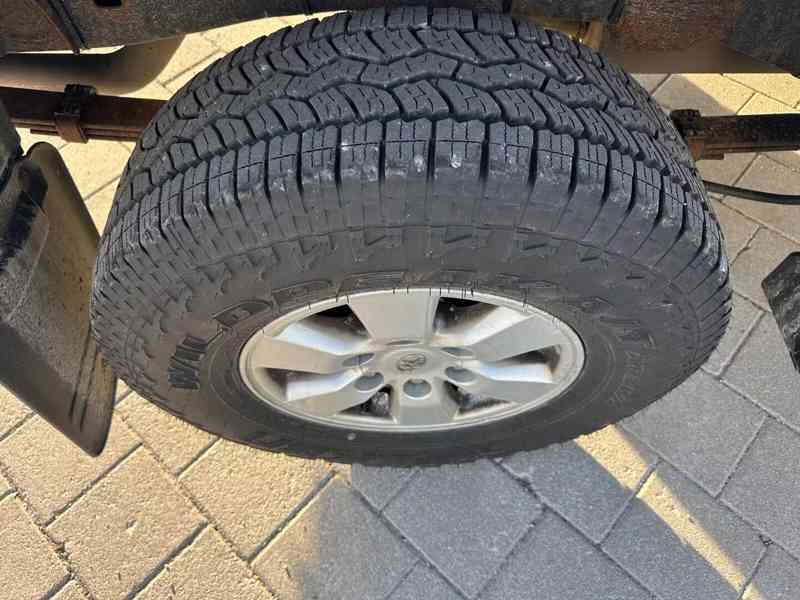 Toyota Hilux 3,0 D4D Life AUT. nafta 126kw - foto 14