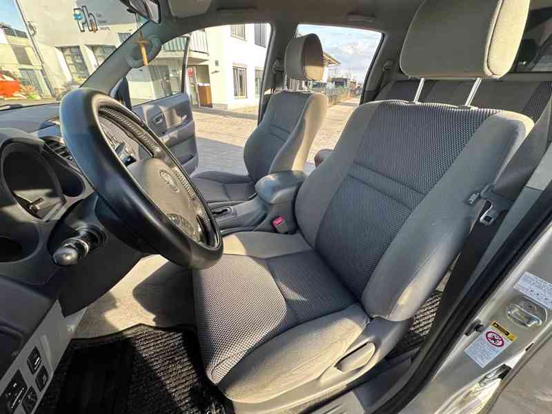 Toyota Hilux 3,0 D4D Life AUT. nafta 126kw - foto 20