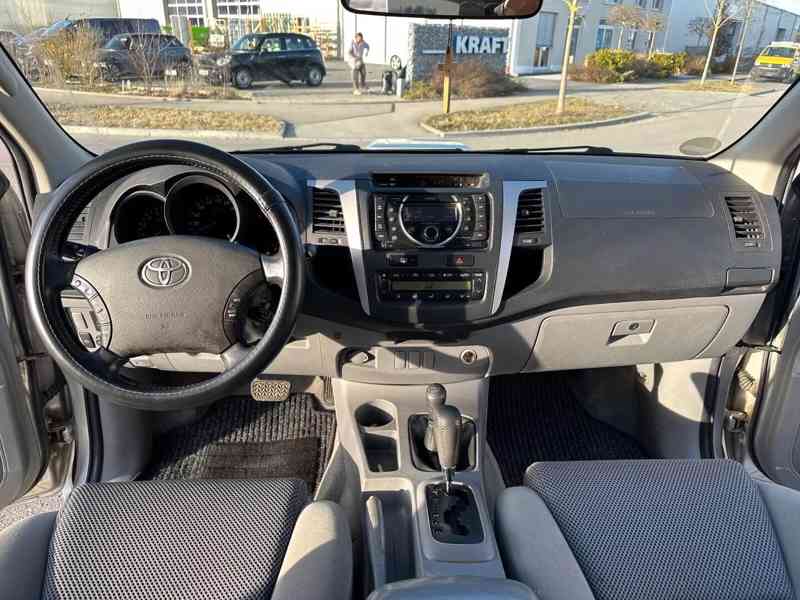 Toyota Hilux 3,0 D4D Life AUT. nafta 126kw - foto 26