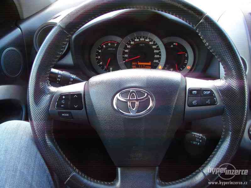 Toyota Raw 4 2.2 D D4 r.v.2010 2.Maj.Koup.ČR - foto 12