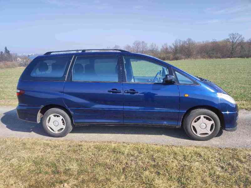 Toyota Previa 2,4 - foto 5