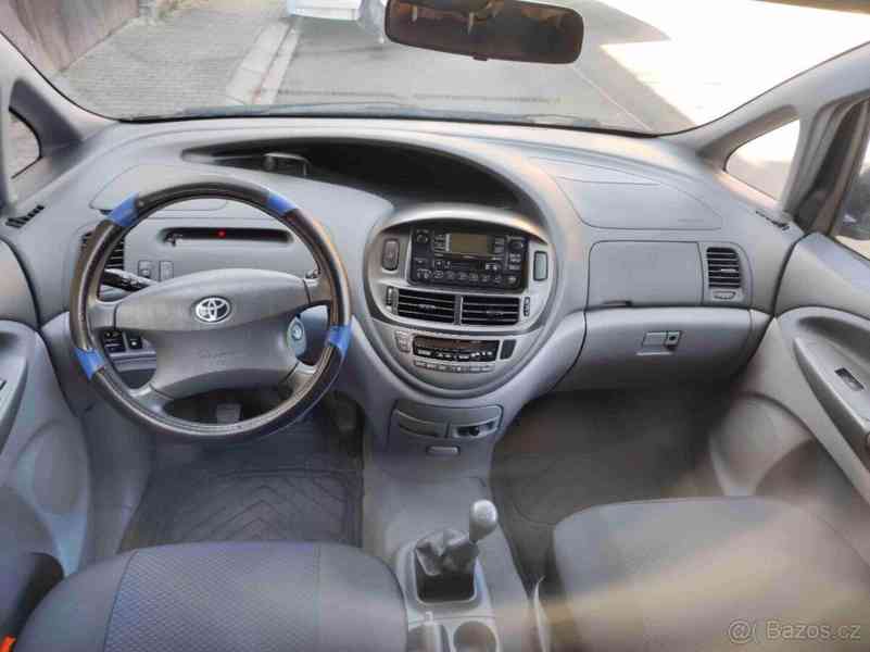 Toyota Previa 2,4 - foto 6