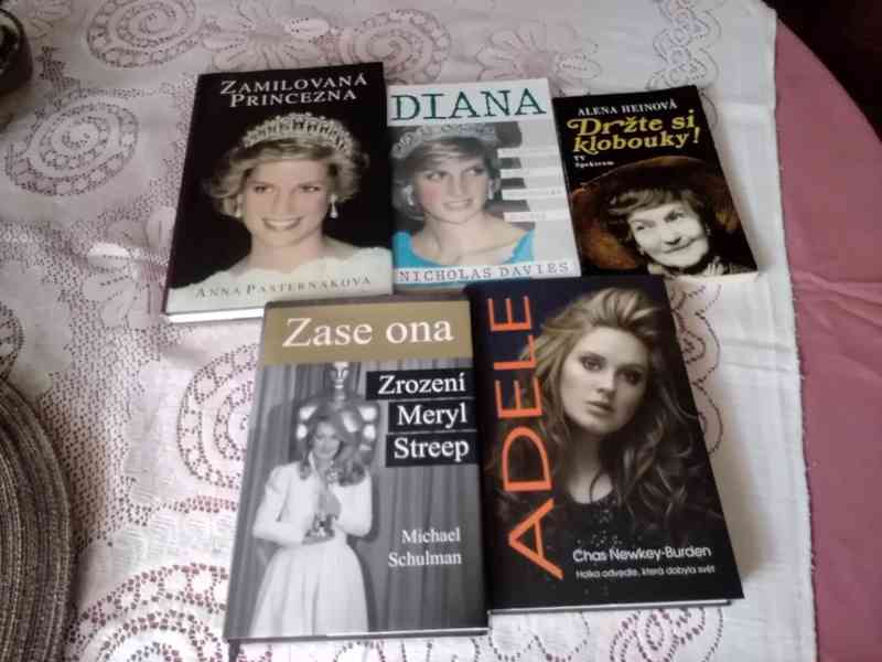 Adele, Diana, Zamilovaná princezna, Držte si klobouky, Zroze - foto 1