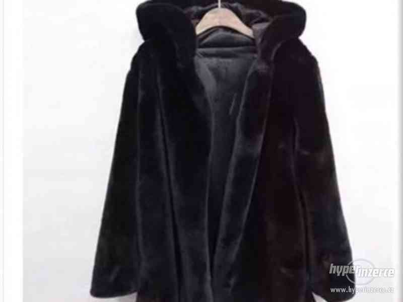 Dámský kabát z umělé kožešiny - foto 1