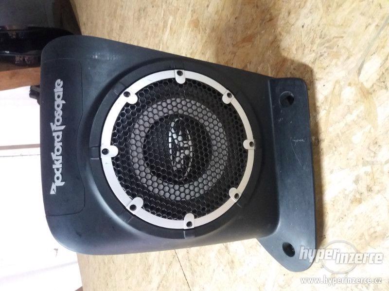 Subwoofer Rockford Fosgate z vozu Mitsubishi Outlander II - foto 1