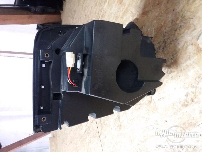 Subwoofer Rockford Fosgate z vozu Mitsubishi Outlander II - foto 2