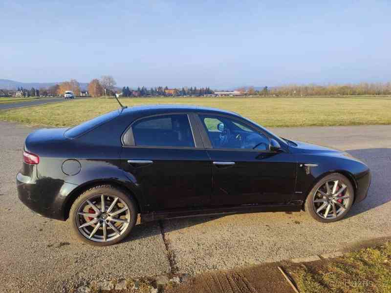 Alfa Romeo 159 2,0   JTDM 125 kW TI (2010) - foto 6