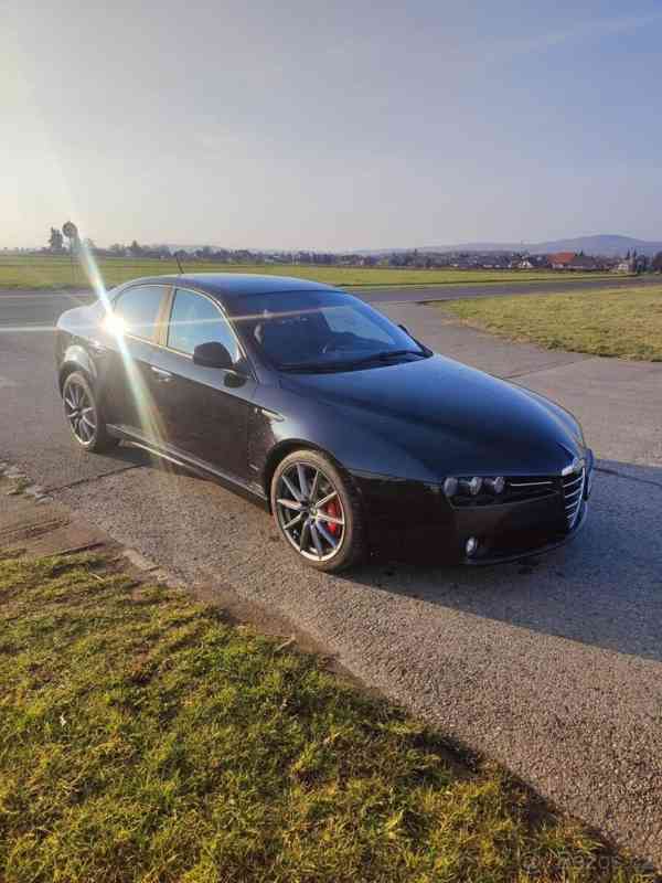 Alfa Romeo 159 2,0   JTDM 125 kW TI (2010) - foto 2
