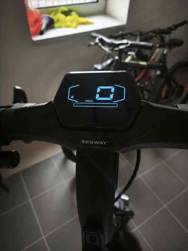Elektrokolobezka SEGWAY ZT3 pro E - foto 3