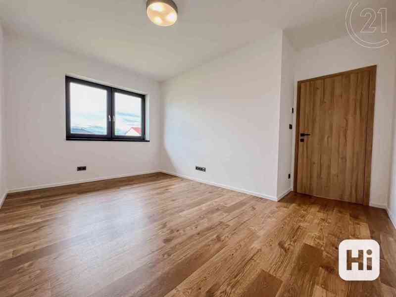 Prodej rodinného domu 169m2, pozemek  890m2 - Blížkovice - foto 11