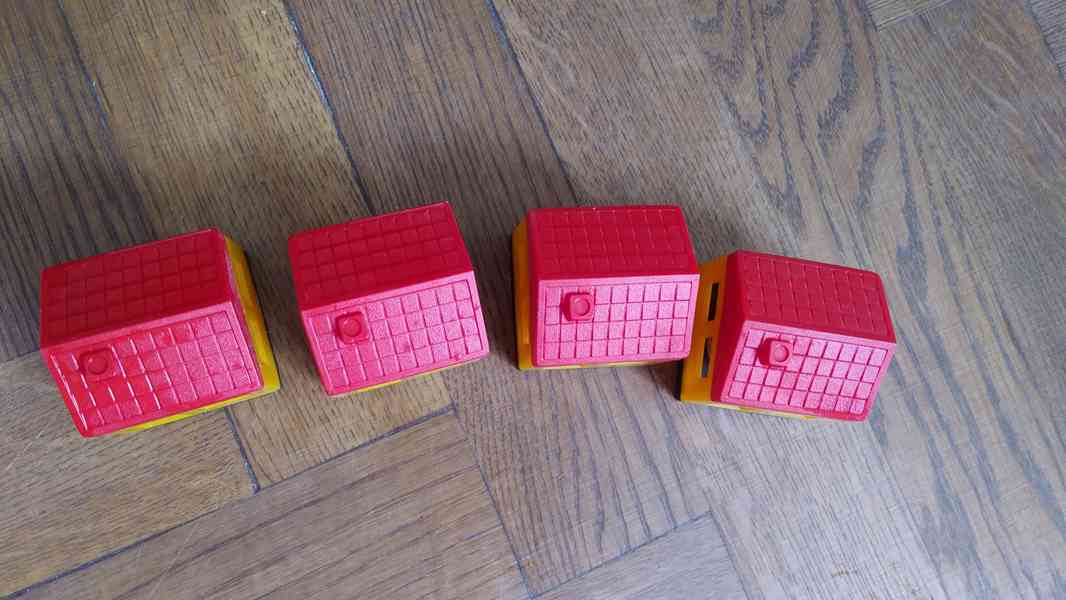 Domečky a střechy do stavebnice Stavebnik, Elektroplast - foto 10