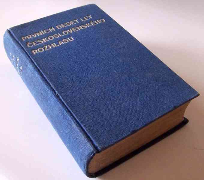 Starožitná kniha z roku 1935 o začátcích rozhlasu - foto 2