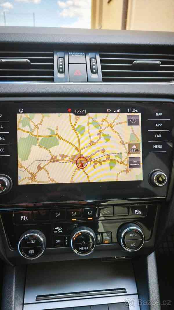 Škoda Octavia 1,6   3 TDI 85KW - foto 18