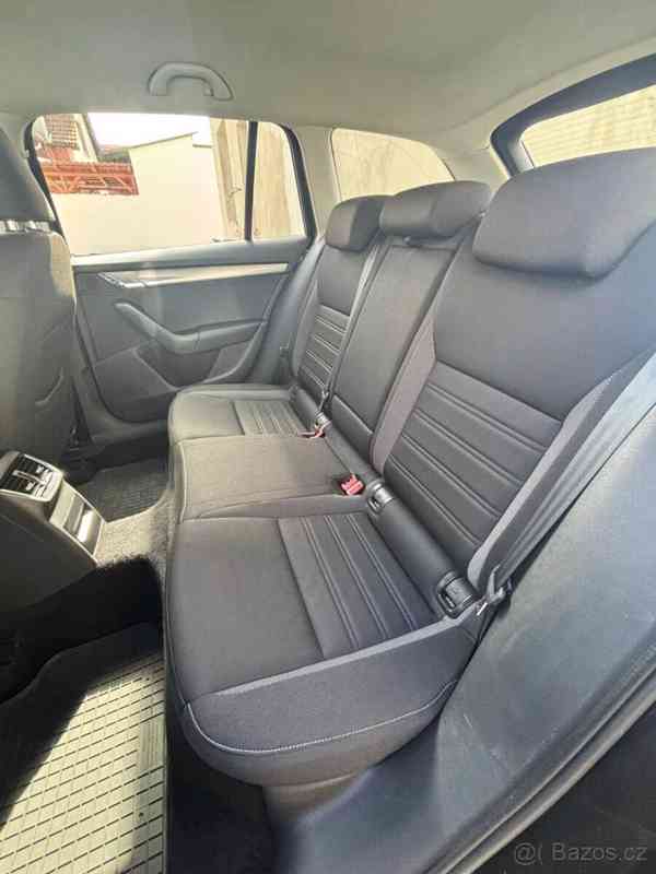 Škoda Octavia 1,6   3 TDI 85KW - foto 20