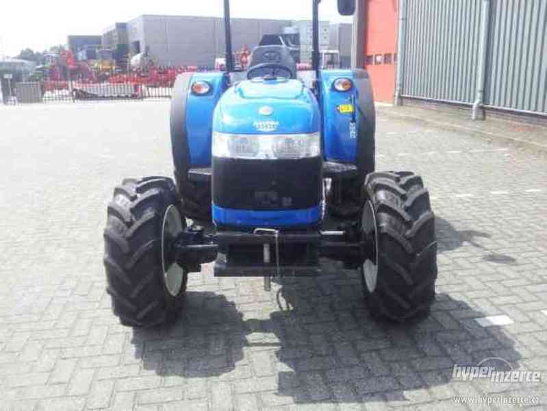 Prodám  traktor  New Holland TDz3.5z0 - foto 2