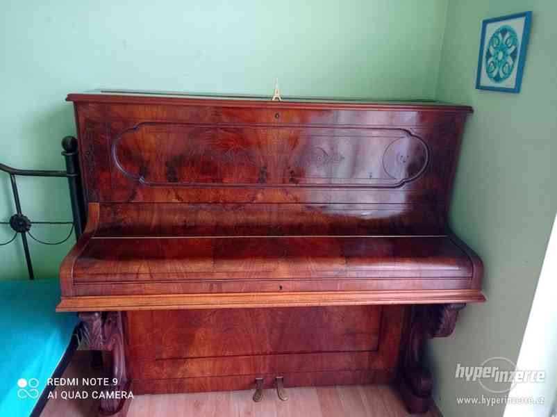 Nádherné starožitné pianino z roku 1850 - foto 3