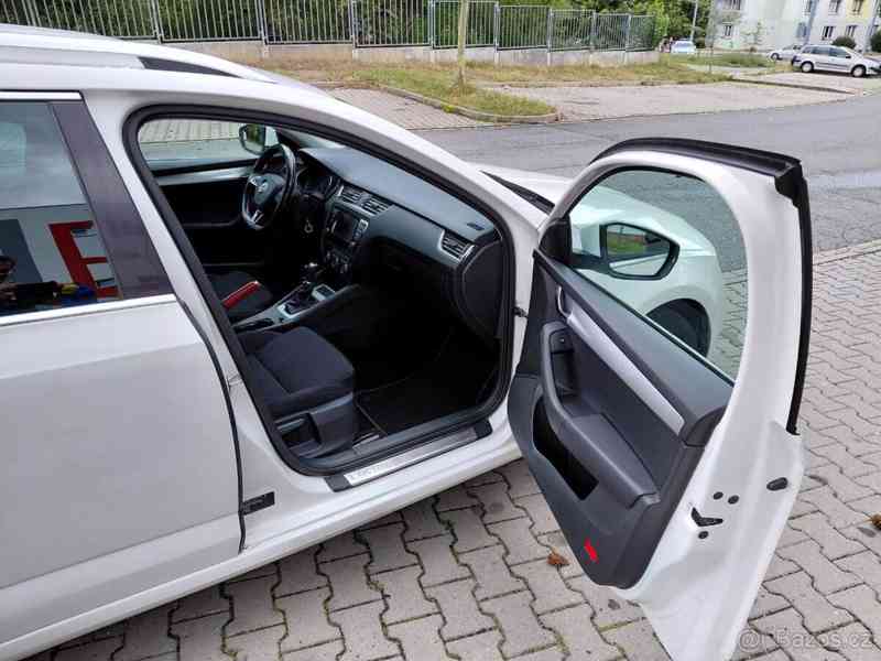 Škoda Octavia 2,0 TDi 110 kW DSG - foto 10