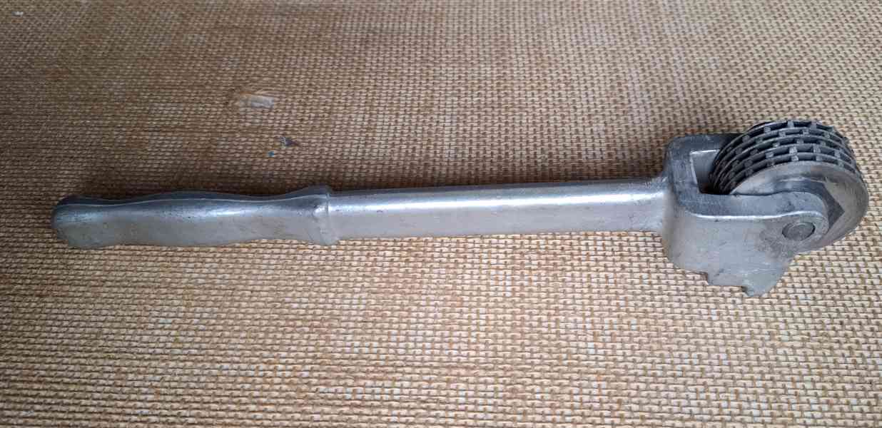 Orovnávač brus. kotouče