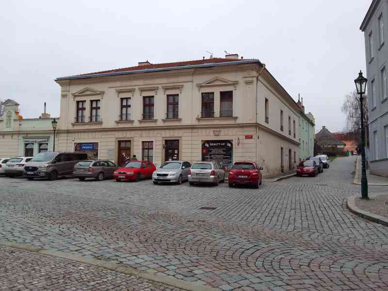Nejlevnější pronájem + služby bytu v centru Kutné Hory   - foto 15