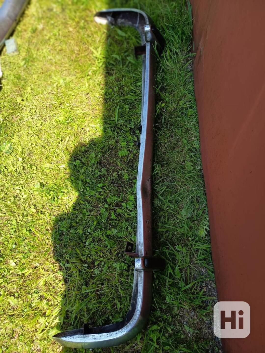 Prodám nárazník s kapkami na Fiat 125 p - foto 1