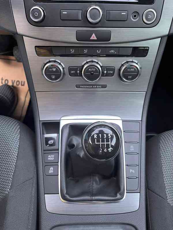 VW Passat B7 Var 2.0 TDi 2013, 2 sady kol, 308 tisíc km - foto 6