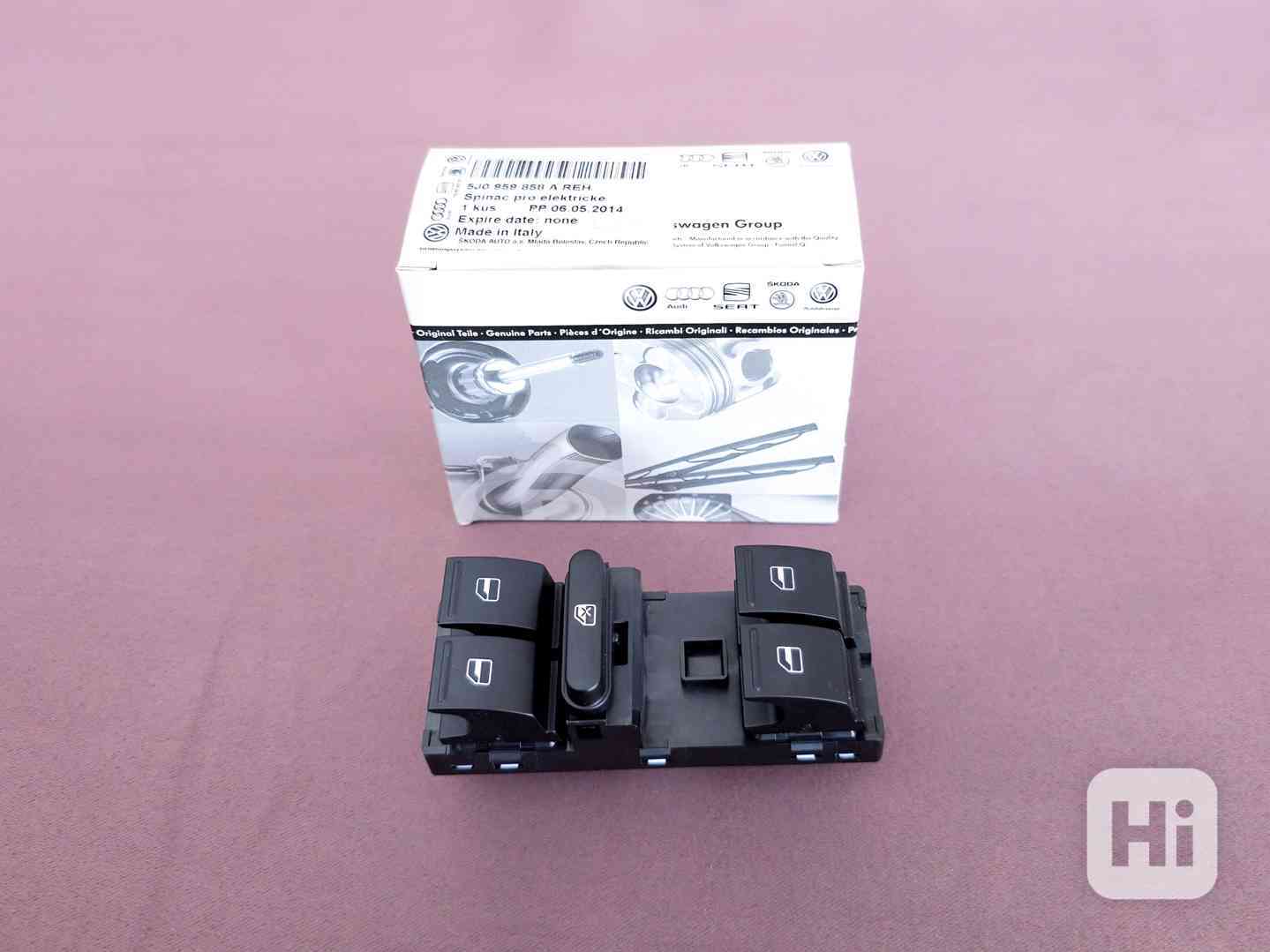 Nový ORIGINÁL Škoda ROOMSTER spínač ovládání oken 5J0959858A - foto 1