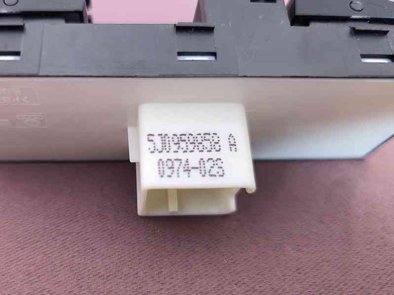 Nový ORIGINÁL Škoda ROOMSTER spínač ovládání oken 5J0959858A - foto 4