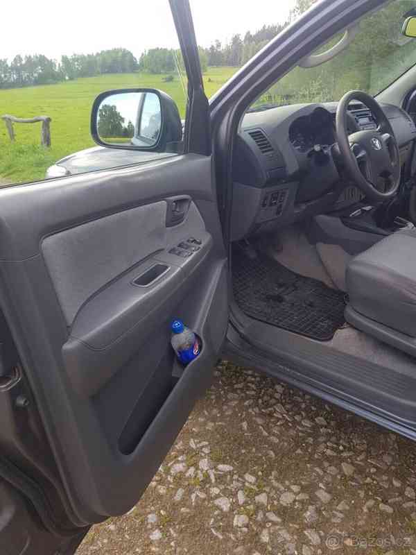 Toyota Hilux - foto 7