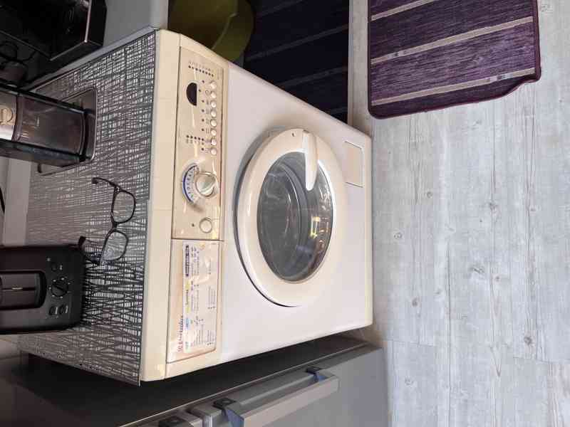 Automatická pračka Elektrolux EW 1067 F - foto 1