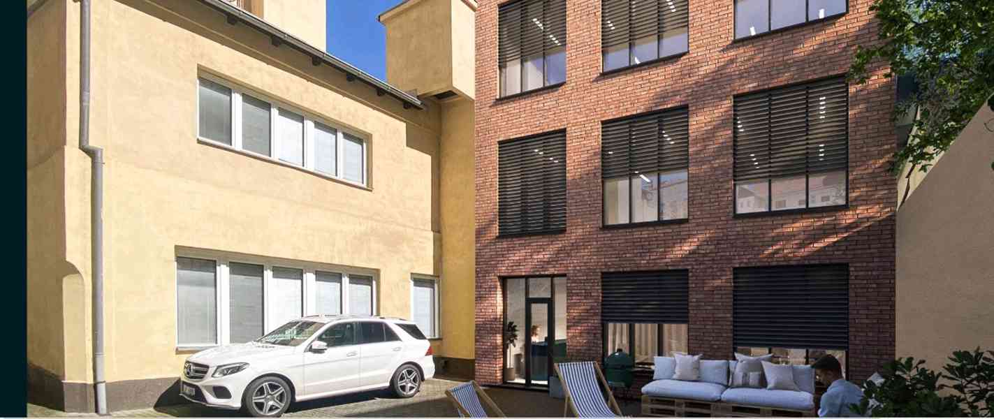 Prodej dvorního objektu, užitná pl. 365 m2,  Metro,  Praha 8 - foto 2