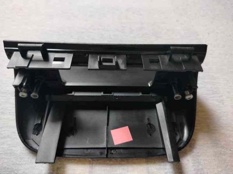 Stříška na palubní multifunkční display Peugeot 307 - foto 5