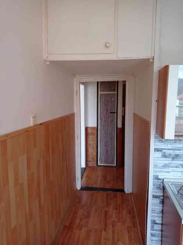 Pronájem bytu 2+1 49 m² - foto 8