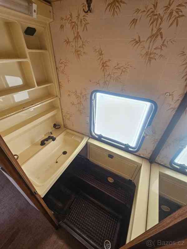 Ostatní Obytný karavan Burstner LUX - foto 13
