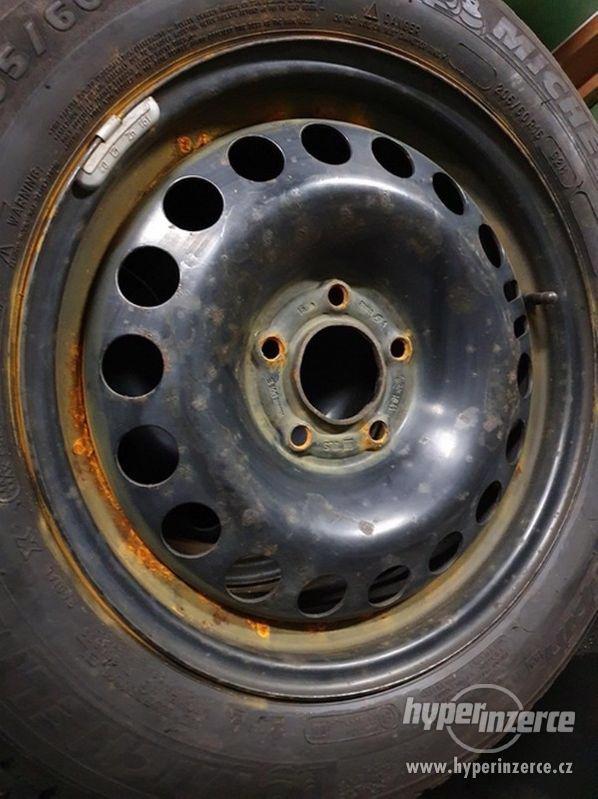 Plechove disky orig. Opel s pneu michelin 5x115 6.5jx16 is41 - foto 2