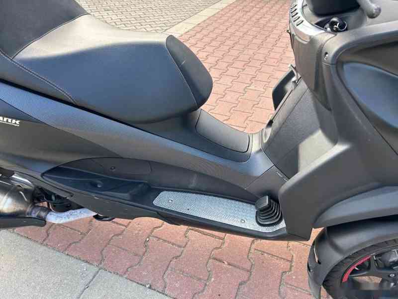Piaggio MP3 500 HPe 2019 - foto 11