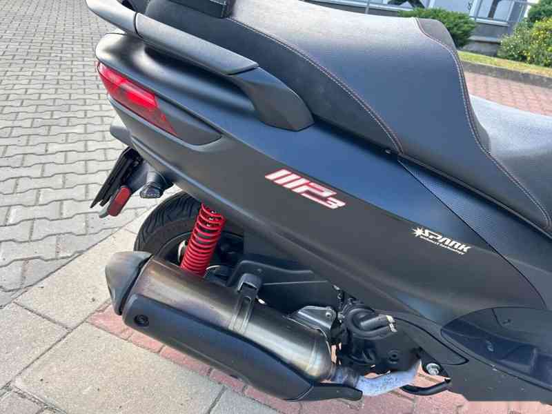 Piaggio MP3 500 HPe 2019 - foto 12