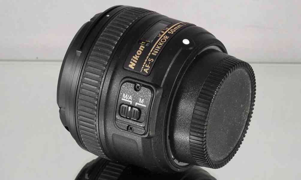 Nikon AF-S Nikkor 50mm f/1.8 G **1:1.8 FX Pevný - foto 6