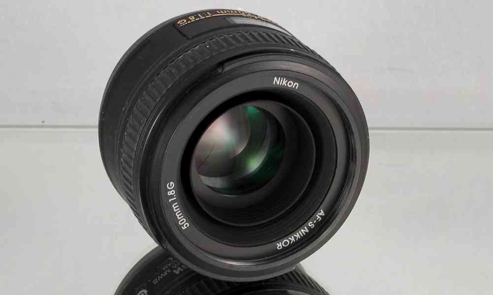 Nikon AF-S Nikkor 50mm f/1.8 G **1:1.8 FX Pevný - foto 4
