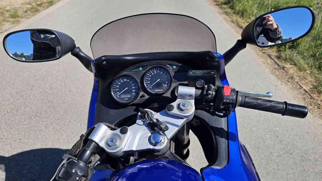 Suzuki GSX 600F Katana - foto 3