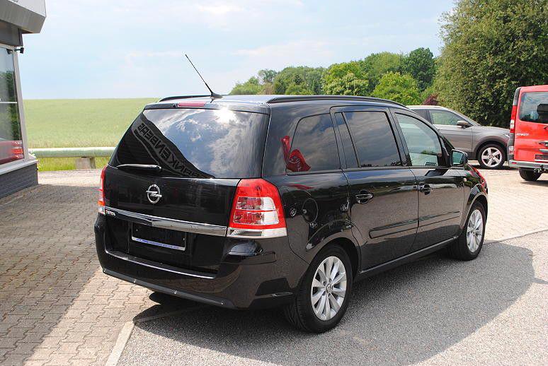 Opel Zafira 1.8i Family benzín 103kw - foto 15