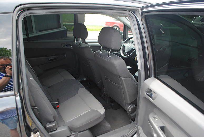 Opel Zafira 1.8i Family benzín 103kw - foto 13