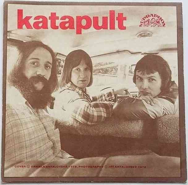Katapult – Půlnoční závodní dráha • Lesní manekýn (SP) - foto 2