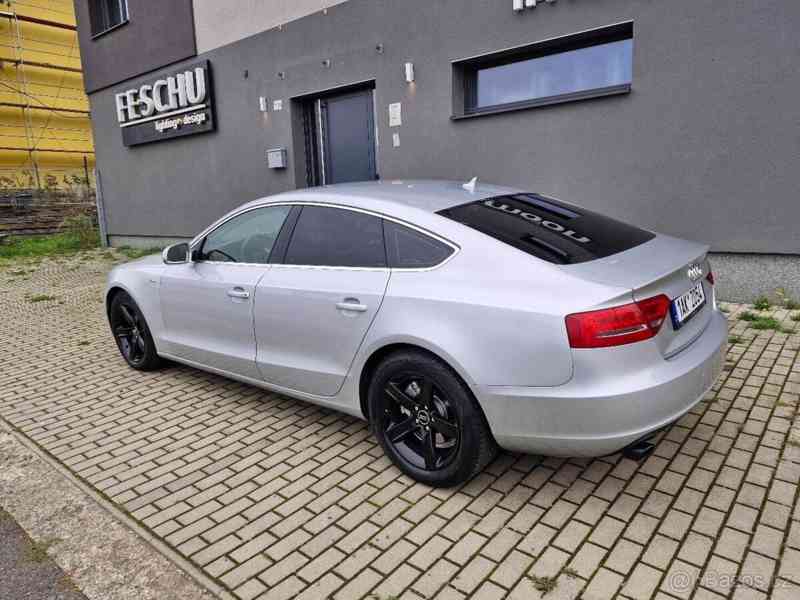 Audi A5 2,7 190PS M.2010 NAVI KŮŽE TOP STA - foto 4
