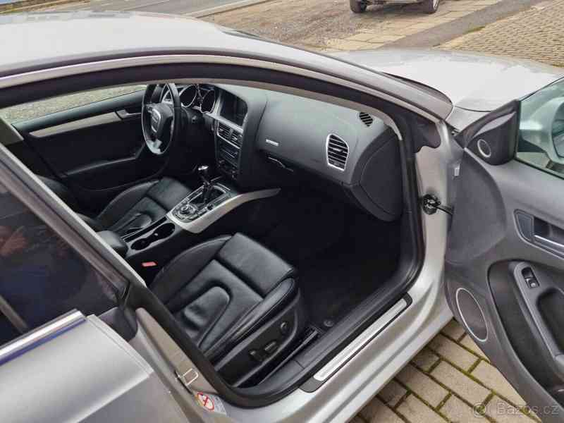Audi A5 2,7 190PS M.2010 NAVI KŮŽE TOP STA - foto 10