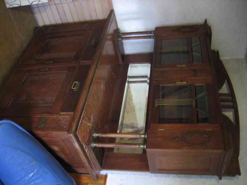 Prodej starožitné skříně - foto 3