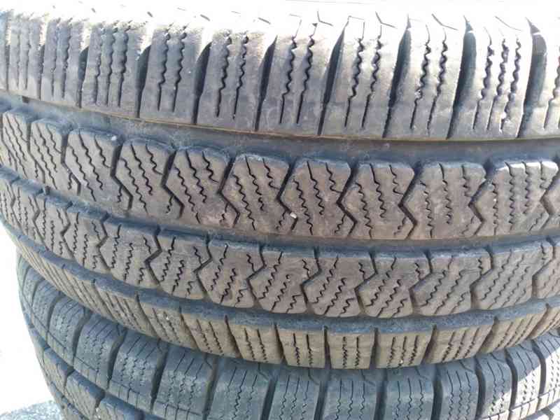 SADA ZIMNÍ PNEU 225/70/R15C - foto 4